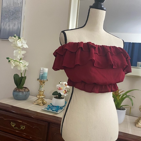 💕☀️Shein Red Tie Shoulder Frill Trim crop top💕☀️ - Picture 4 of 6